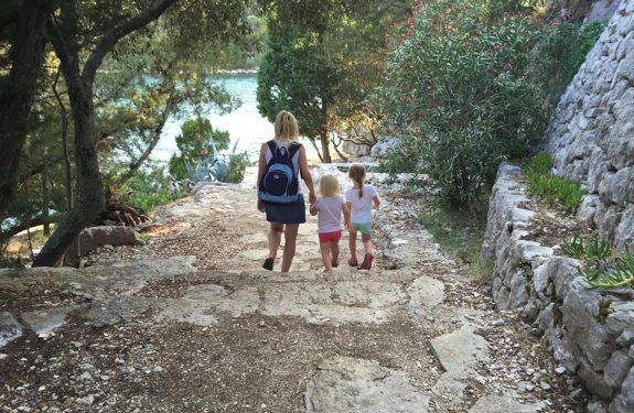 Sprehod na otočku Sv. Marija.