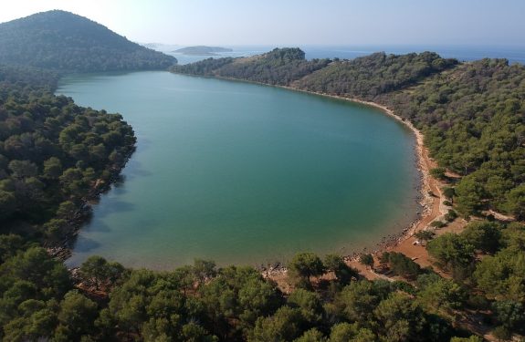 jezero mir nacionalni park telašćica